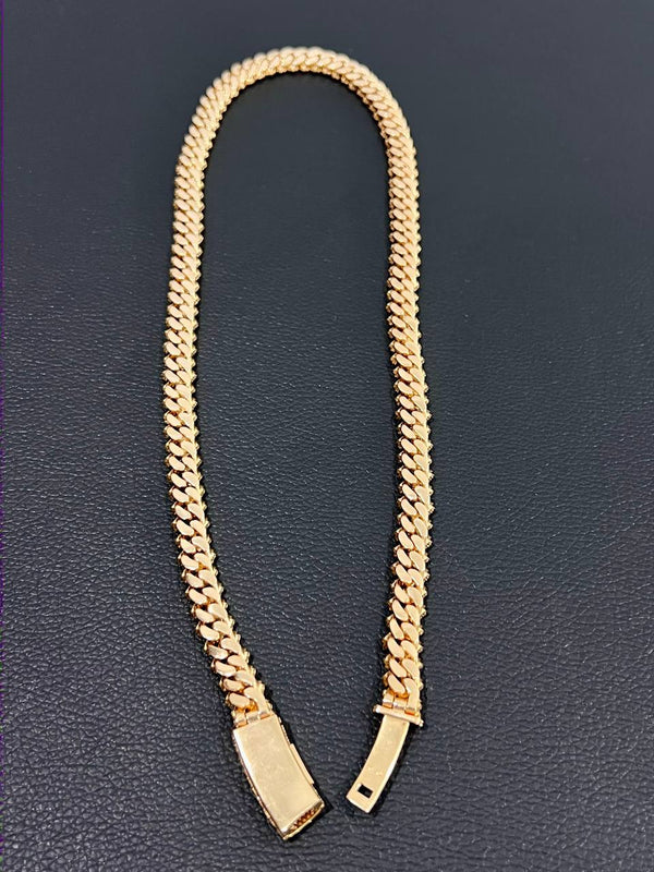 10K Gold Fully Bustdown Miami Cuban Link Chain 22 inch 10mm 25.3 CT Diamonds on Mannequin – True Smith Jewelers